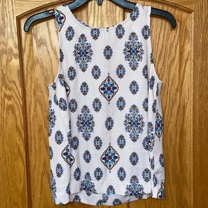 Dusty pink tank top w/ blue & purple floral detail